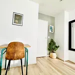 L'escale - 2 Bedrooms - Free Parking & Wifi アパート