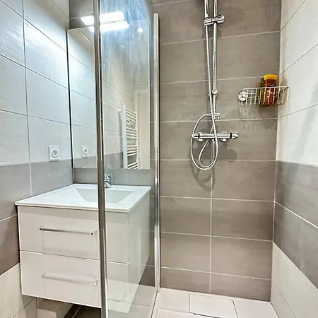 L'escale - 2 Bedrooms - Free Parking & Wifi Grenoble