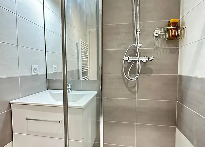 L'escale 2 Bedrooms Near Tram Гренобль