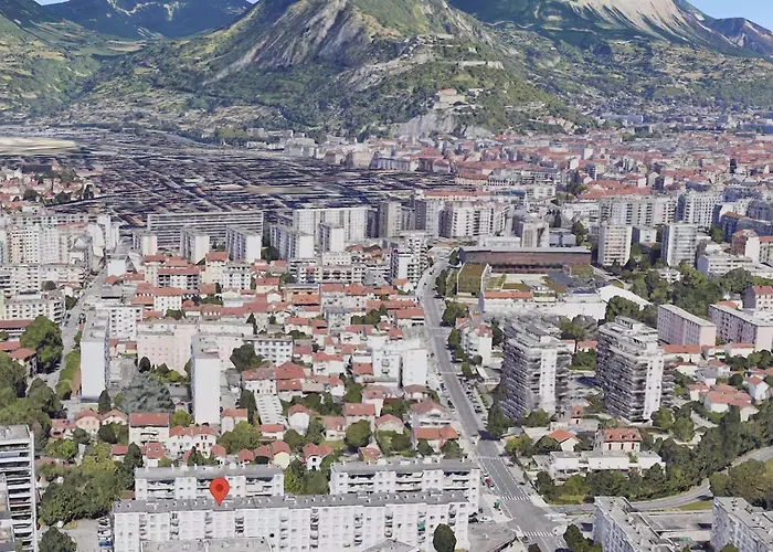 Апартаменти L'escale 2 Bedrooms Near Tram Гренобль